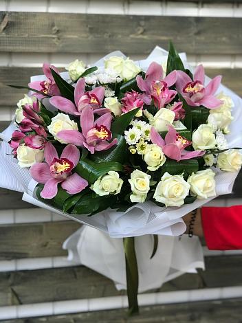 Букет цветов из: Розы и Хризантемы в Донском Тамбовская область