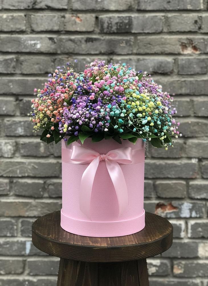 Цветочная композиция из Гипсофила и Розы в шляпной коробке в Донском Тамбовская область