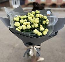 Букет Белые кустовые розы Солинеро в Донском Тамбовская область