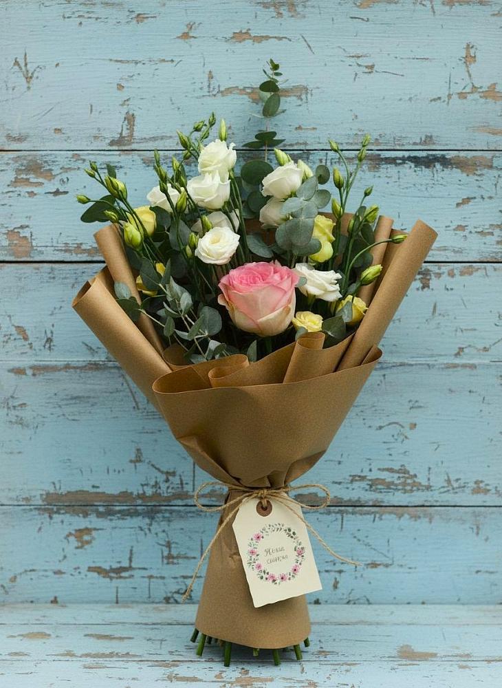 Букет цветов из: Розы и Лизиантусы в Донском Тамбовская область