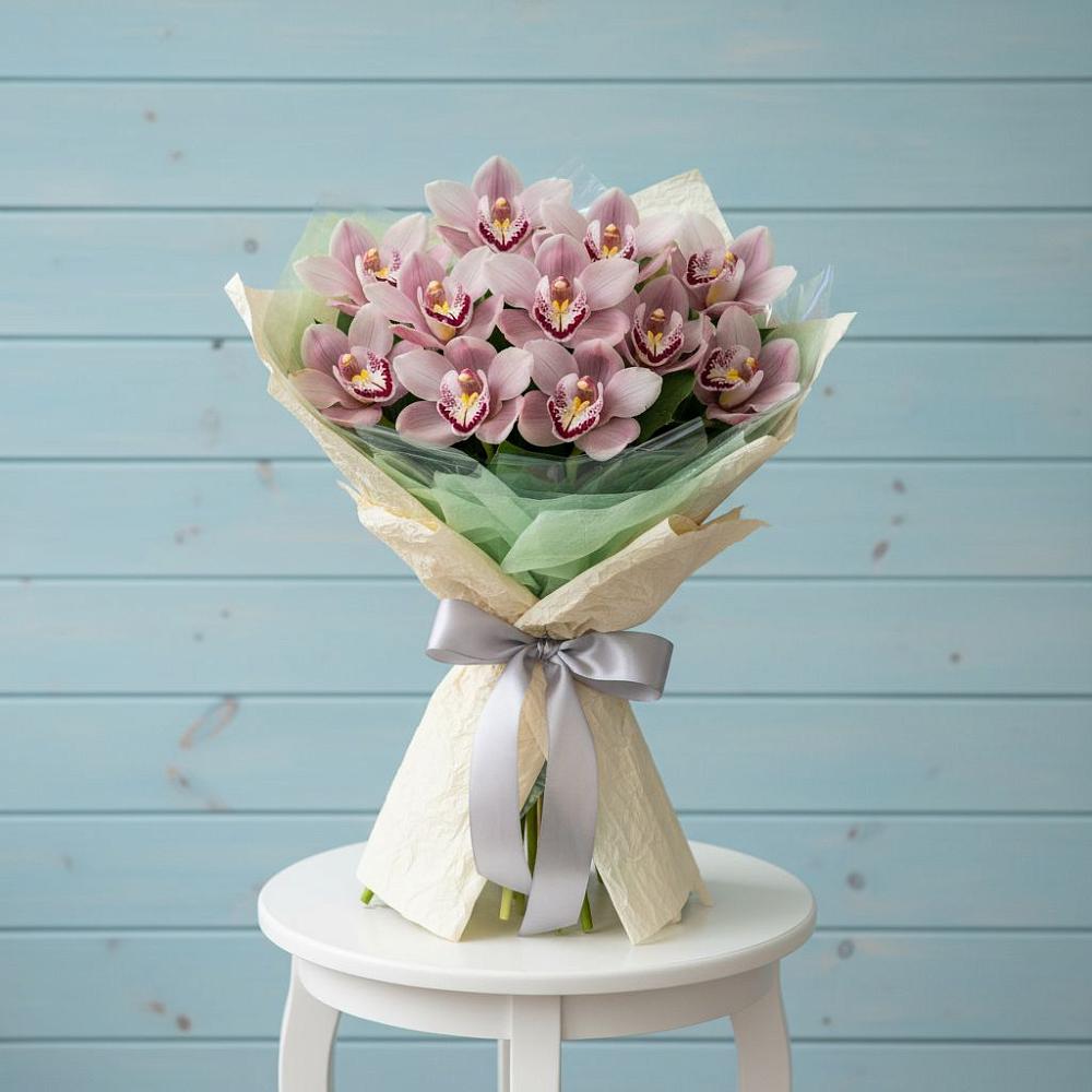 Букет цветов из: Орхидеи и Розы в Донском Тамбовская область