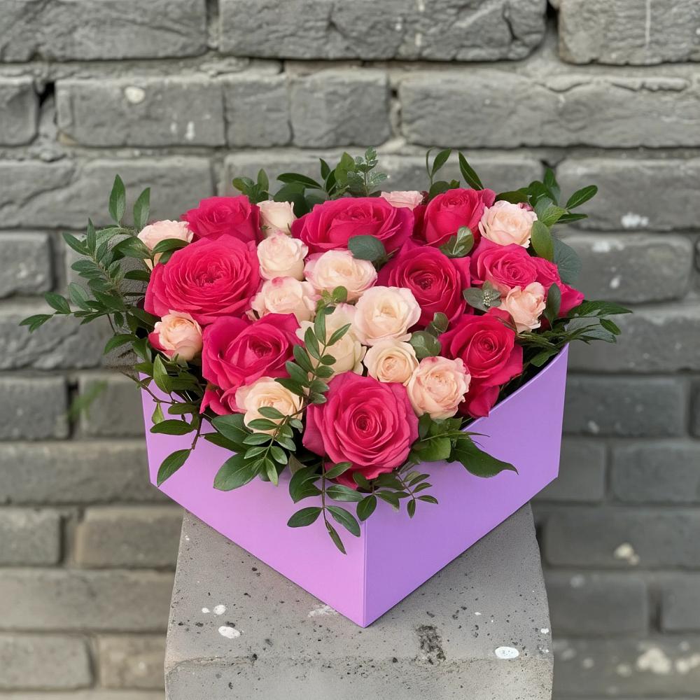 Цветочная композиция из Розы в коробке в Донском Тамбовская область