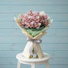 Букет цветов из:  Орхидеи и Розы в Донском Тамбовская область