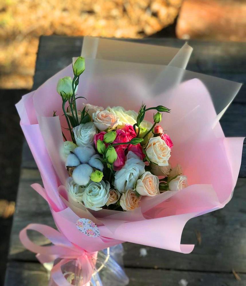 Букет цветов из: Розы и Лизиантусы в Донском Тамбовская область