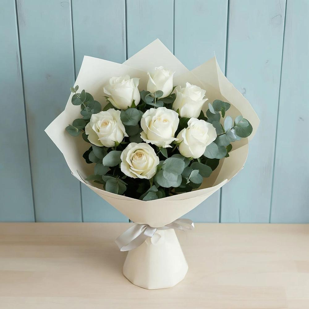 Букет Белые розы в Эвкалипте в Донском Тамбовская область