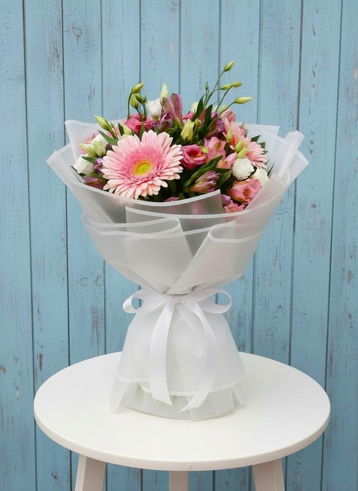 Букет цветов из: Герберы, Альстромерии и Лизиантусы в Донском Тамбовская область