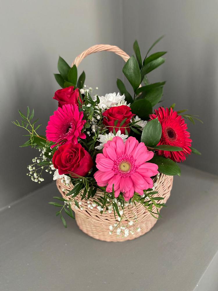 Цветочная композиция из Розы, Хризантемы и Герберы в корзине в Донском Тамбовская область